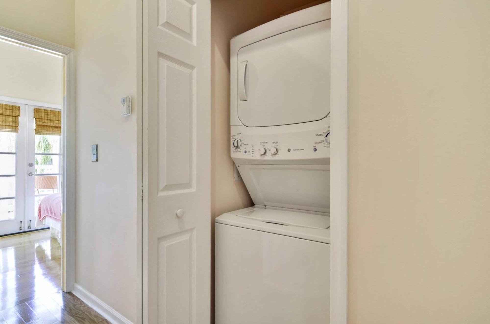 Holiday home Breezy Bungalow By Avantstay Close 2 Zachary Taylor State Park Beach W Shared Pool Week Long